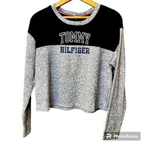 Tommy Hilfiger Crop Top Long Sleeve Shirt Womens Medium Gray Navy Blue